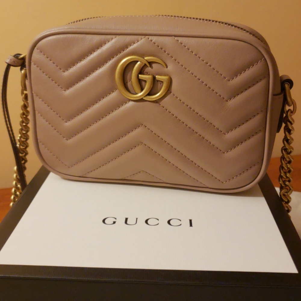 🌟🌟SOLD🌟🌟 Gucci Marmont Mini Bag Crossbody - Picture 1 of 8